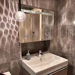 Lägenhet Luxurious 2 Bedroom With Sea View In Monkstown
