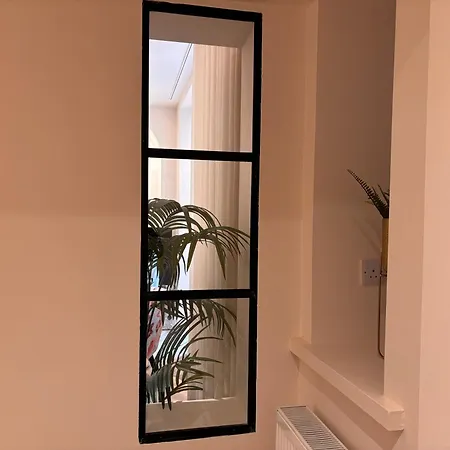 Luxurious 2 Bedroom With Sea View In Monkstown شقة