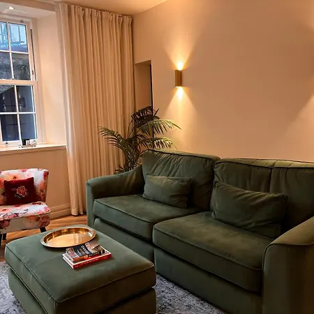 شقة Luxurious 2 Bedroom With Sea View In Monkstown *