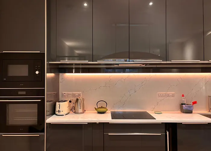 Daire Luxurious 2 Bedroom With Sea View In Monkstown